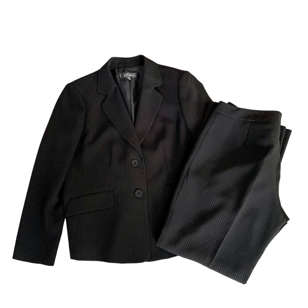 Kasper 2-piece suit Black and Tan stripe lined s 14petite